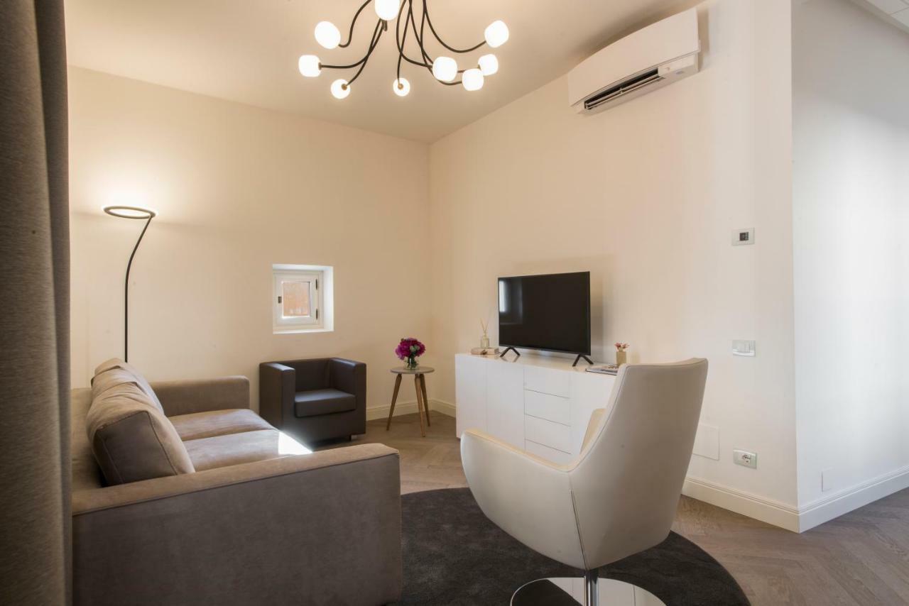 Apartments Florence - Duomo Contemporary Exterior photo